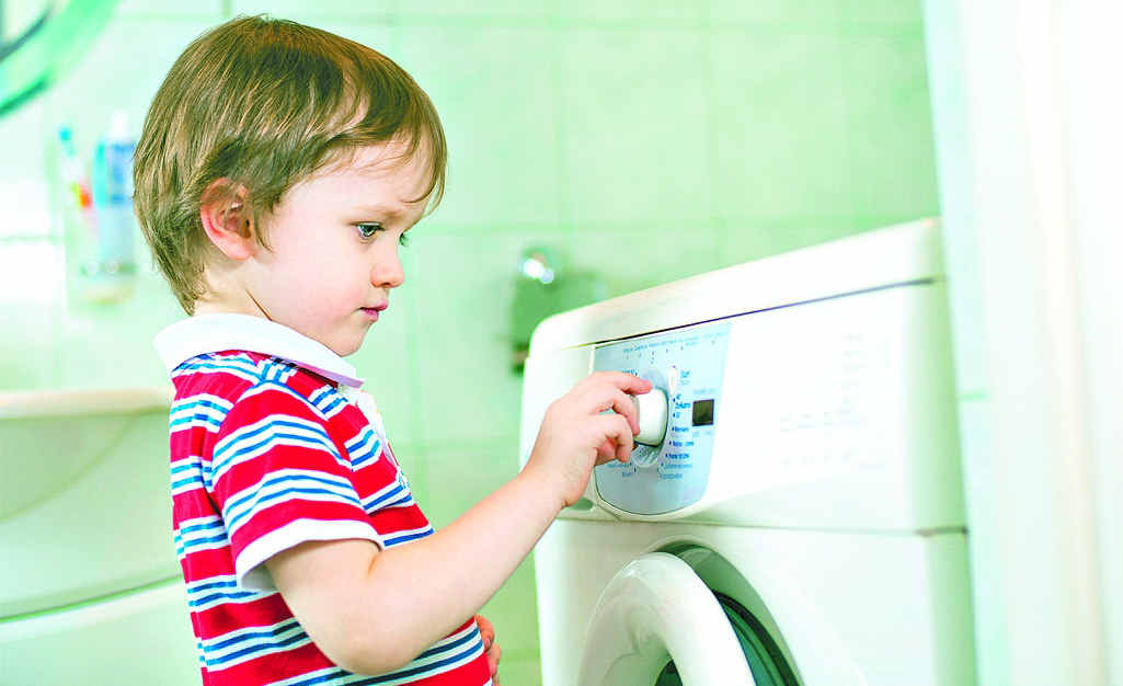 The ACCC has warned parents of the dangers of laundry washing powder pods. The ACCC has warned parents of the dangers of laundry washing powder pods.